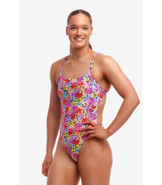 Tragebild Badeanzug Ansicht von vorne