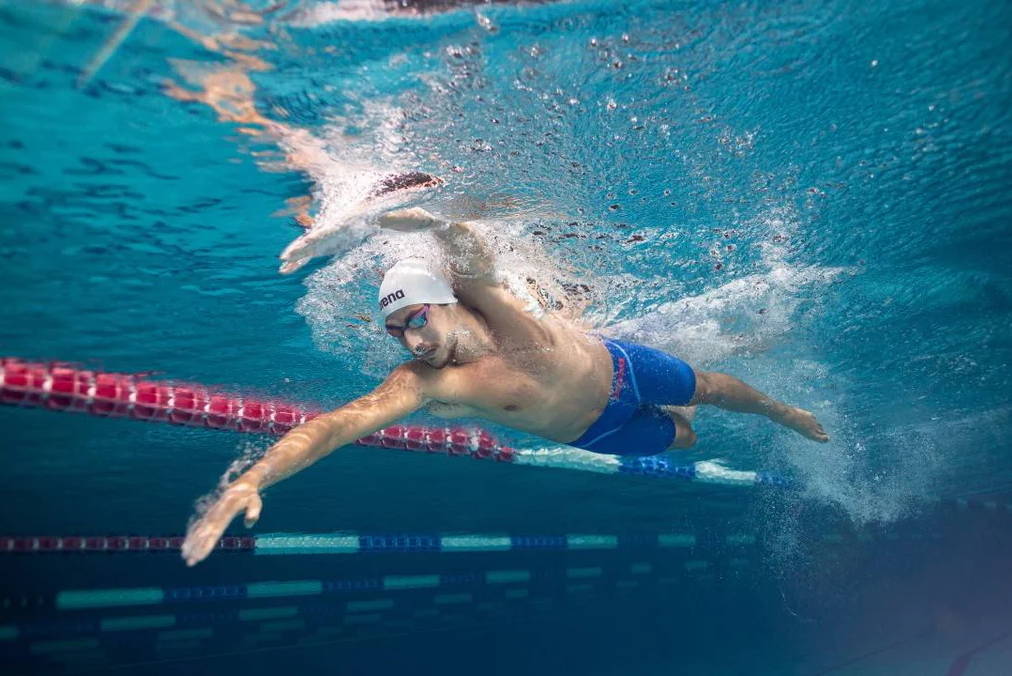 Vier Tipps und Übungen für schnellere Schwimmzeiten