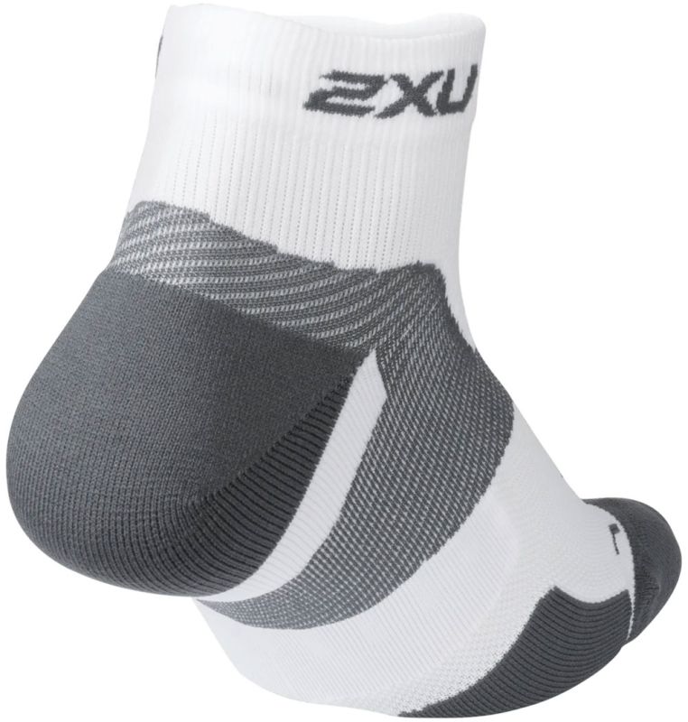 2XU VECTR Cushion 1/4 Crew Socks, White/Grey