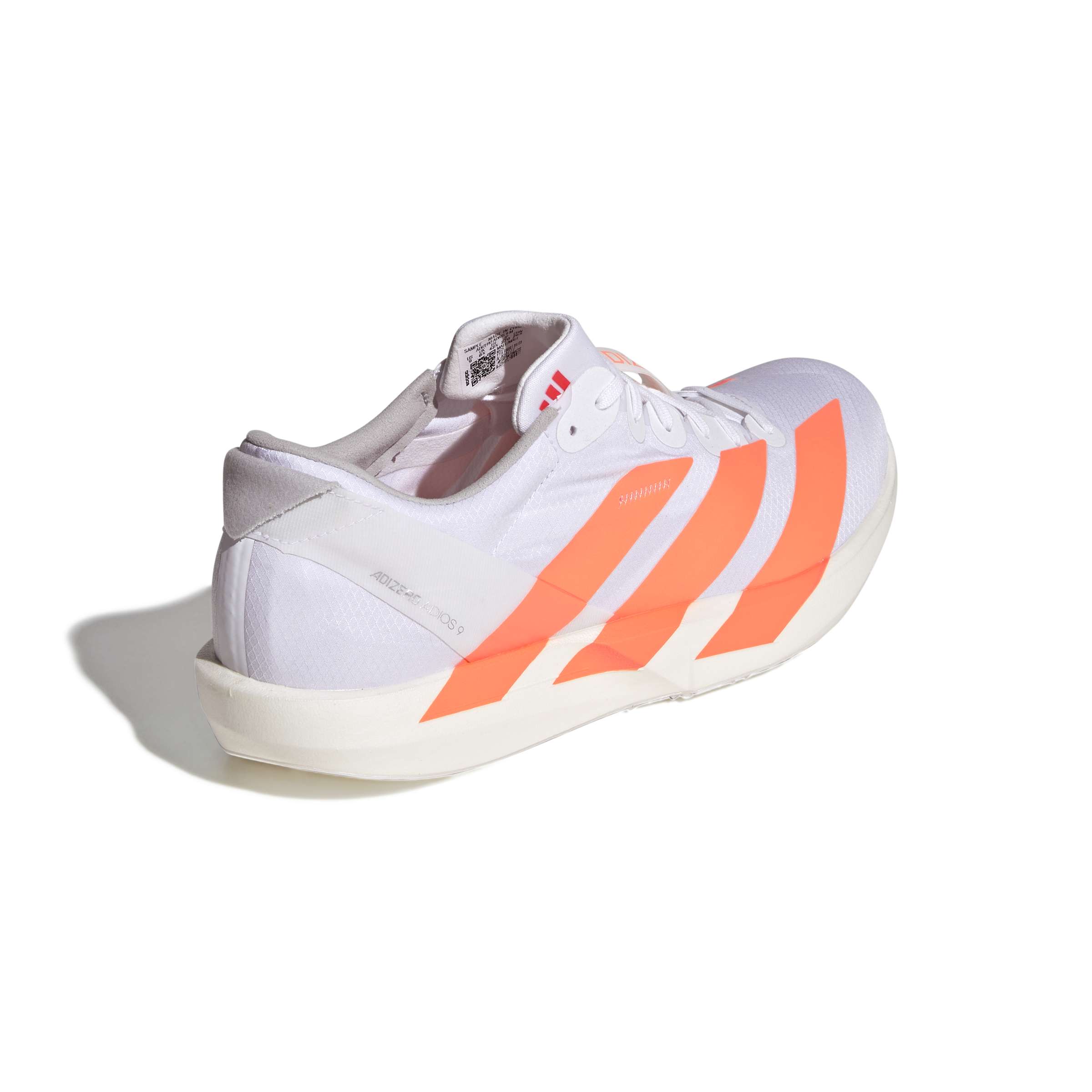 Schrägansicht rechter Schuh von hinten Außenseite