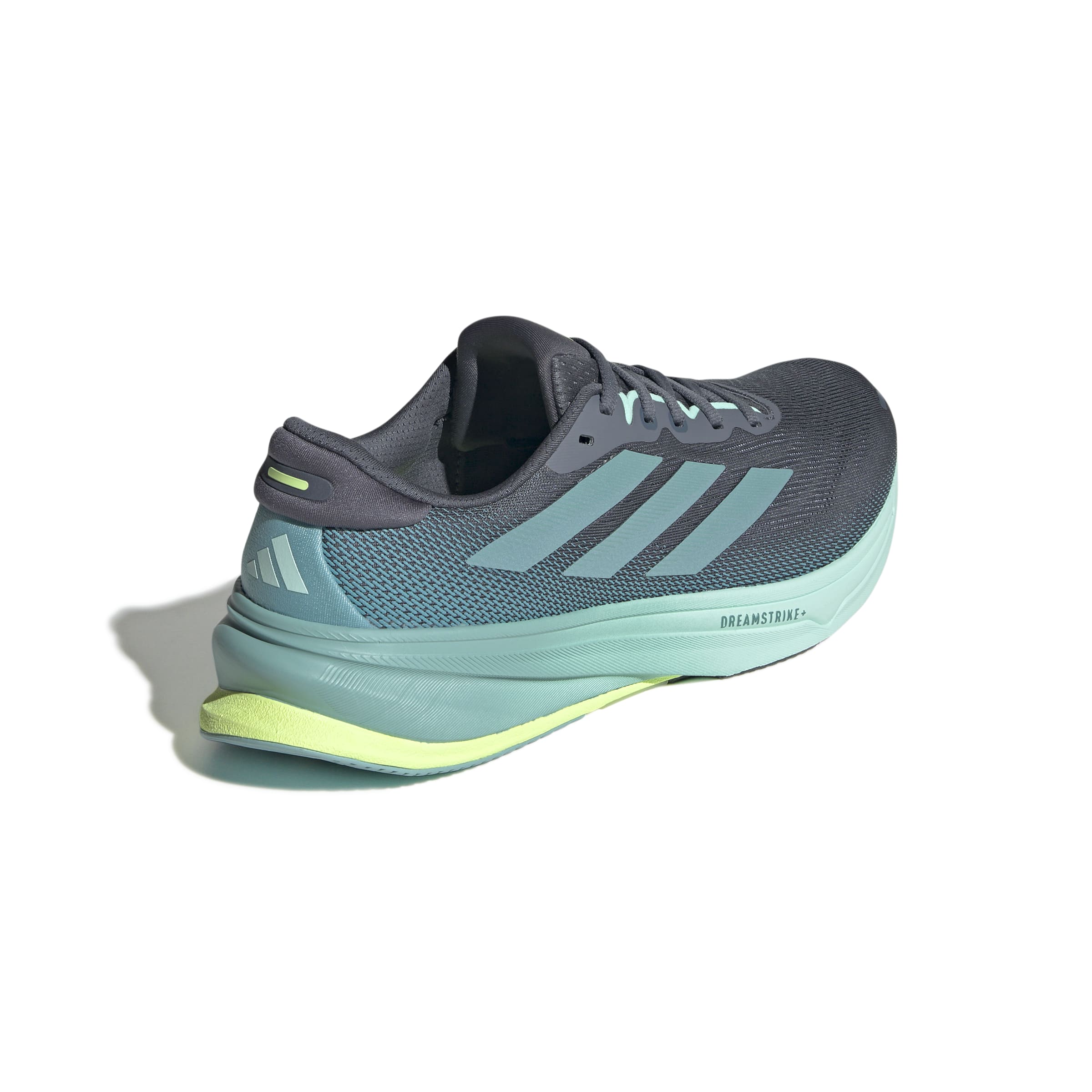 Schrägansicht rechter Schuh von hinten Außenseite