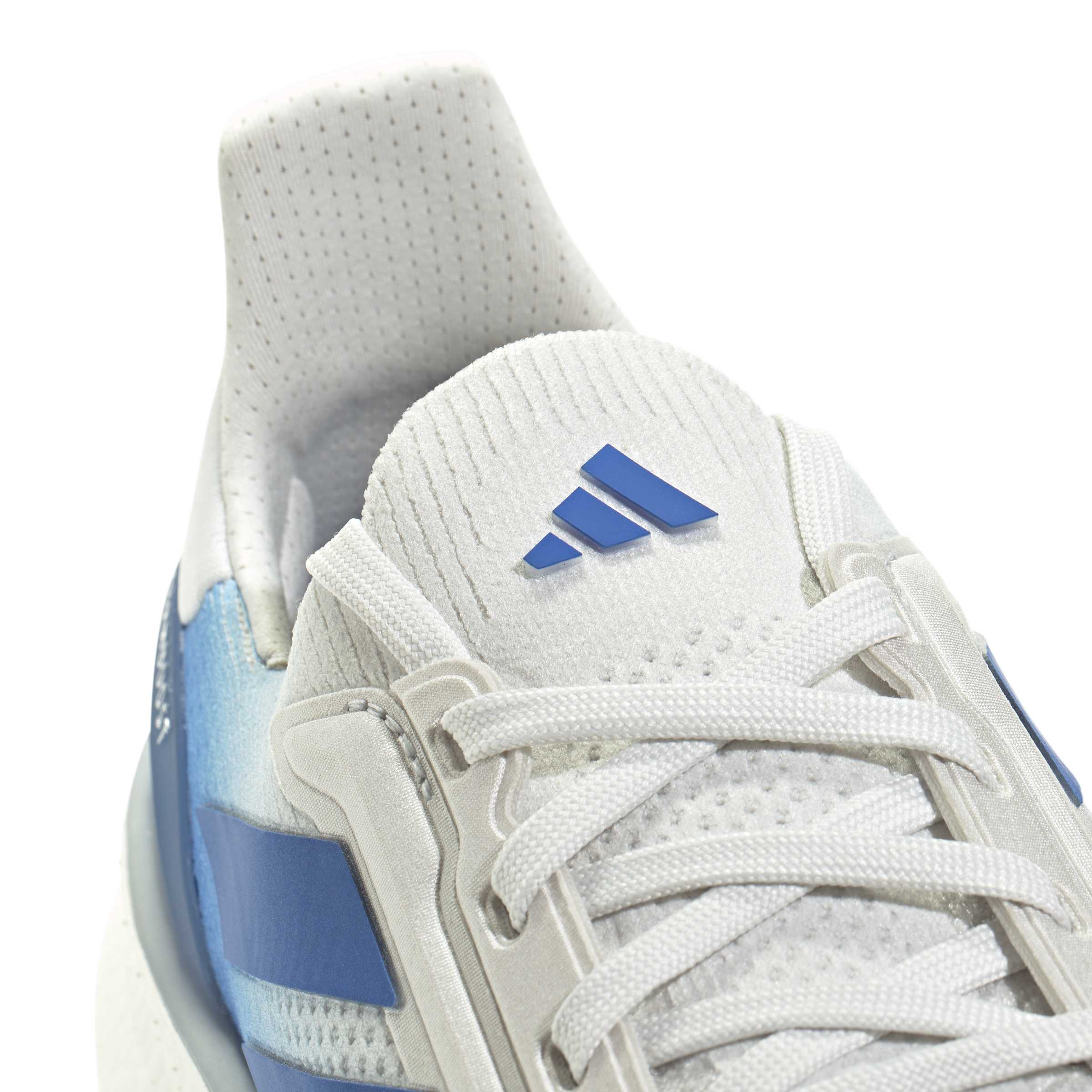 Detailansicht Schnürung rechter Schuh