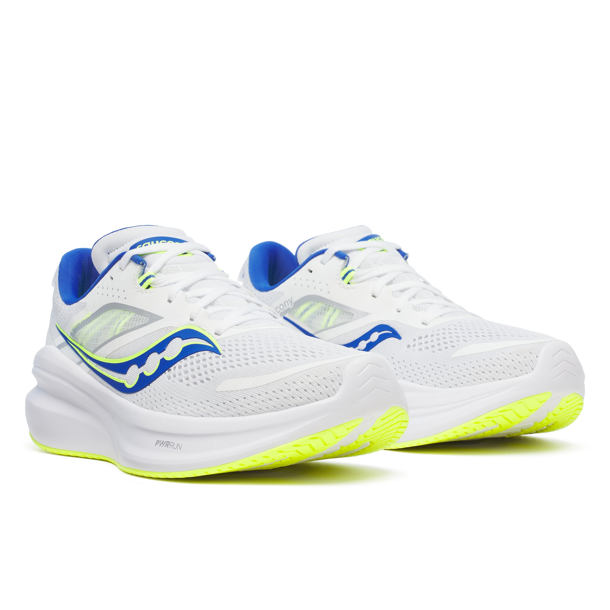 Schrägansicht beide Schuhe von vorne