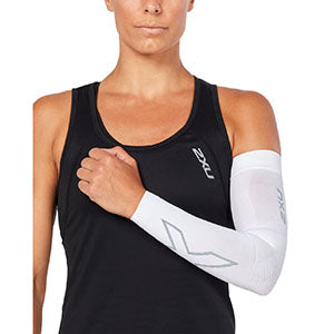 2XU Flex Compression Arm Sleeve, Single, weiß/grau