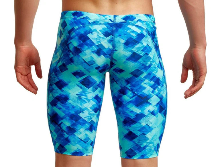 Badehose Tragebild von hinten