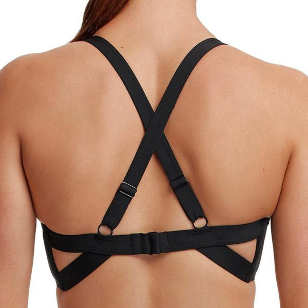 Tragebild Badeoberteil Anischt von hinten