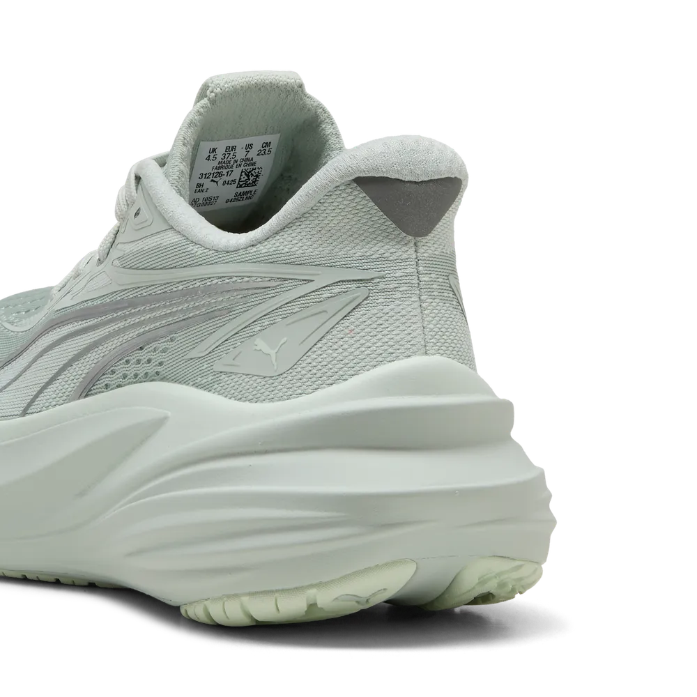 Detailansicht Fersenbereich linker Schuh